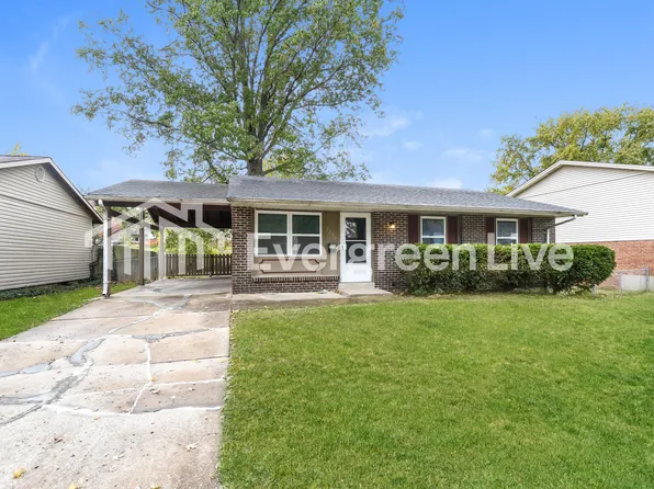 2256 Foggy Bottom Dr, Florissant, MO 63031