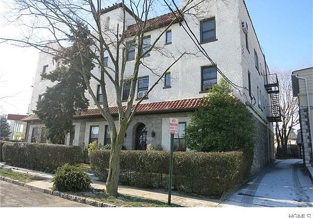 1st image of 107 Hillside Pl APT 1C
