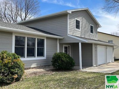 408 Norbeck, Vermillion, SD, 57069