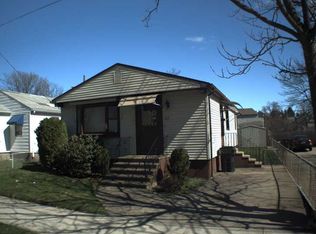 32 Riverdale St, Providence, RI 02909