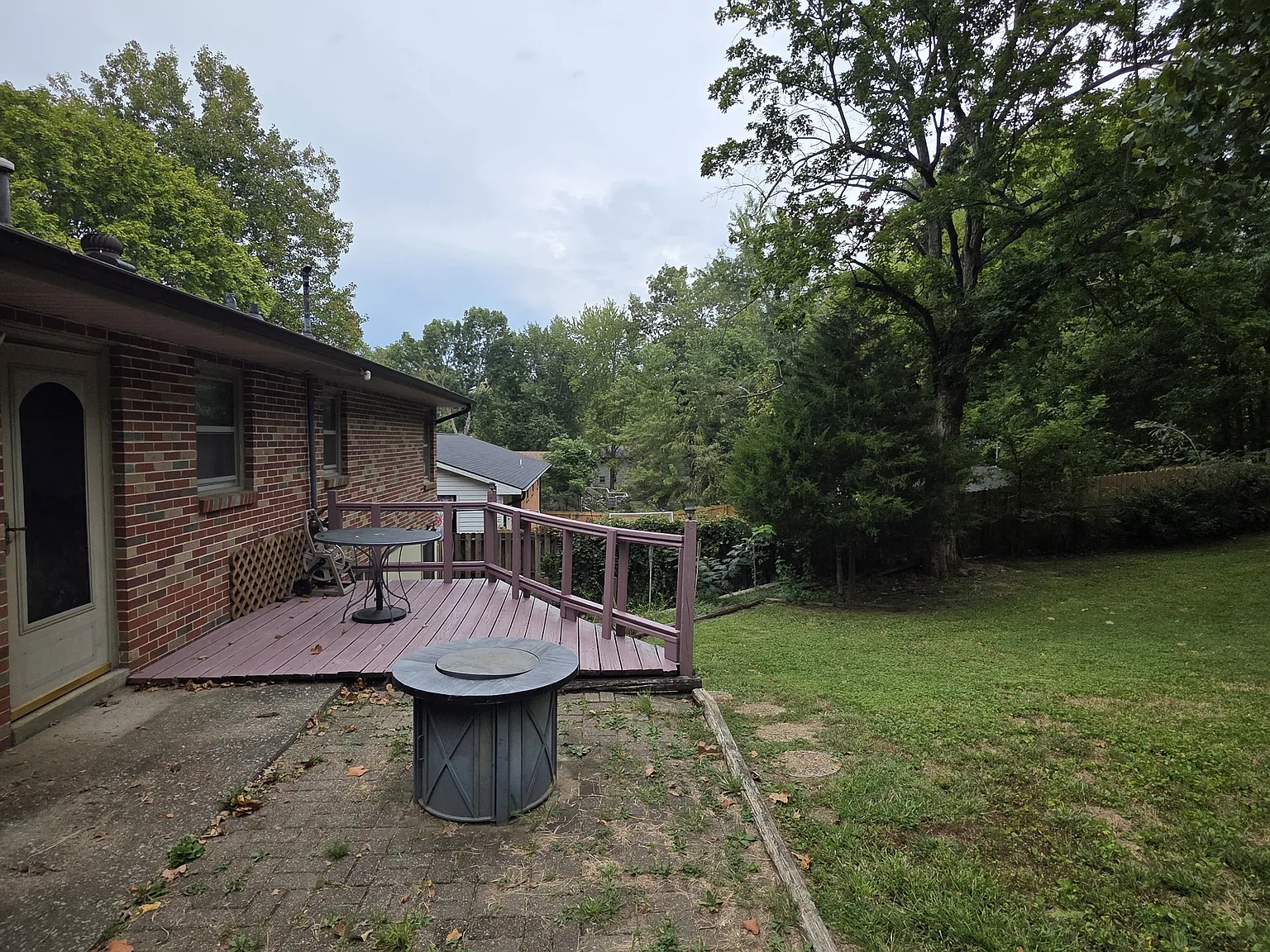 3 bed, 2454 sqft, $2,000 — Photo 3