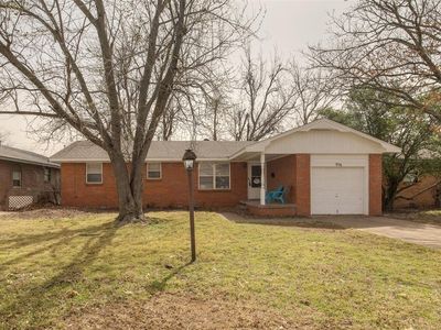 916 W Hughbert St, Norman, OK, 73069
