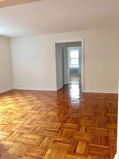 1st image of 13821 Franklin Ave #3B