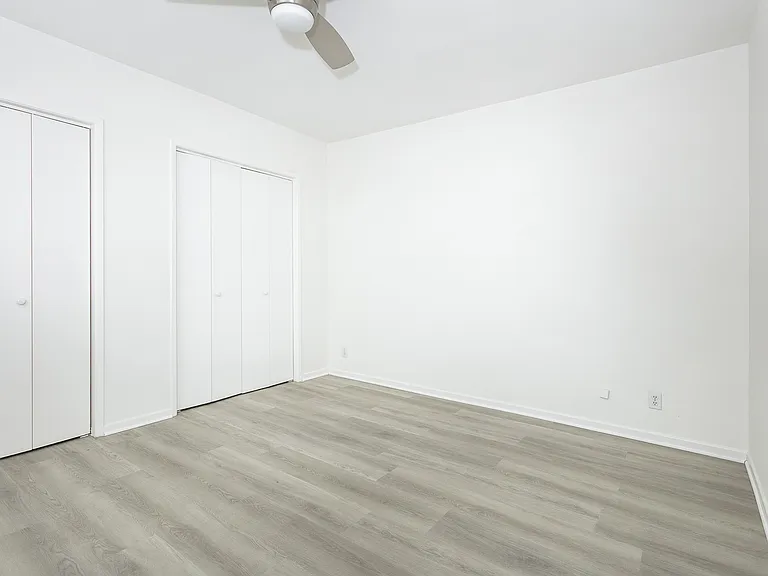 1010 S Bedford St #103 — Photo 12
