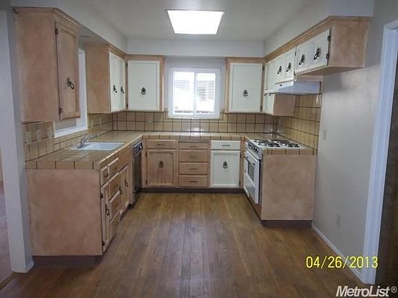 4th image of 229 Tioga Dr