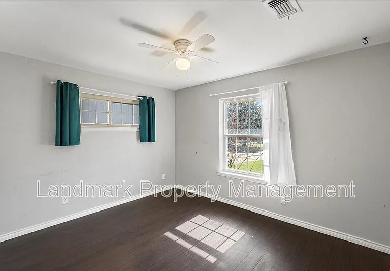 1415 Moss Rose Cir — Photo 20