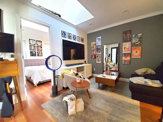 Rented by Warburg | media 3