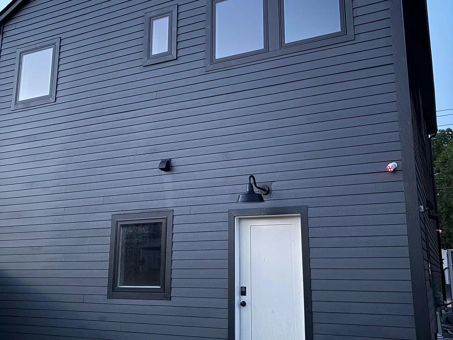 11 Andrews Ave — Photo 4