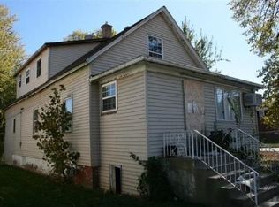 1145 Victoria Ave, North Chicago, IL