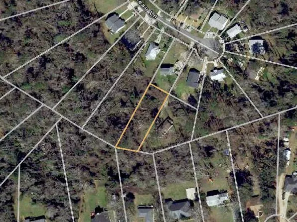 Xx Chateau Ln, Tallahassee, FL 32311