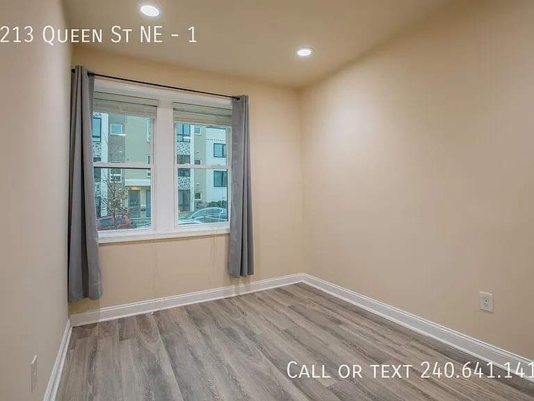 1213 Queen St NE #1 — Photo 9
