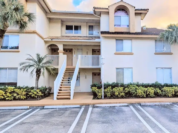 19117 Glenmoor Drive, West Palm Beach, FL 33409