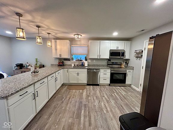 5th image of 3982 Abraham Ct