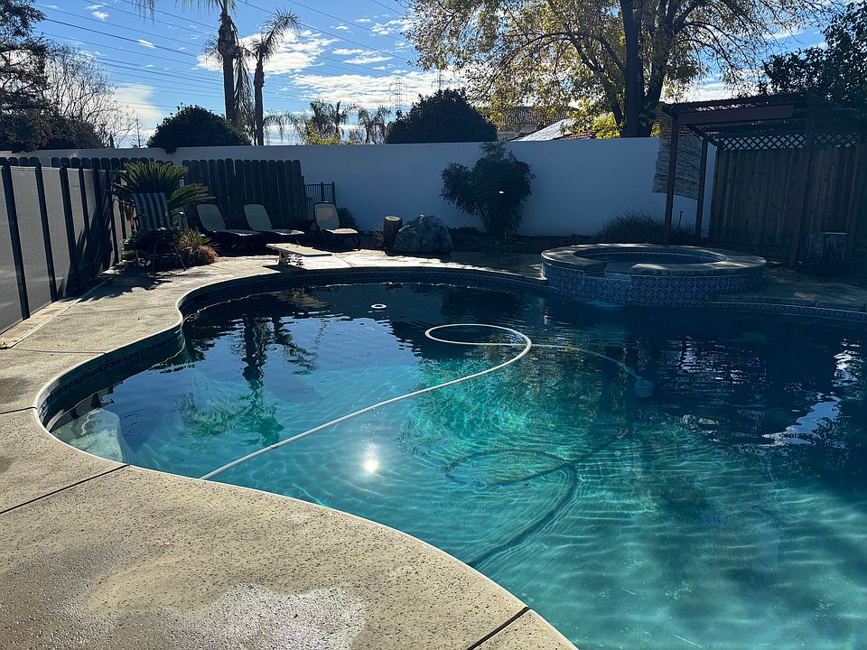 1st image of 8501 Dell Forest Way