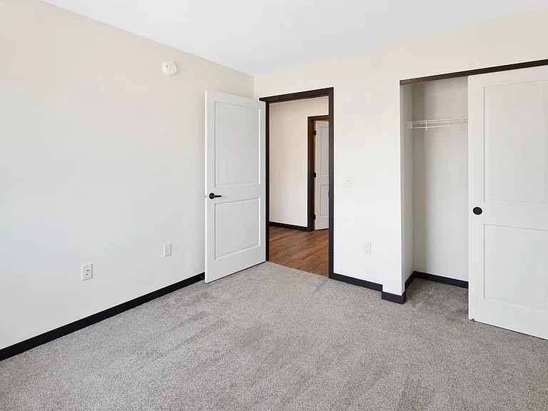 Rivertown Residential Suites — Photo 14