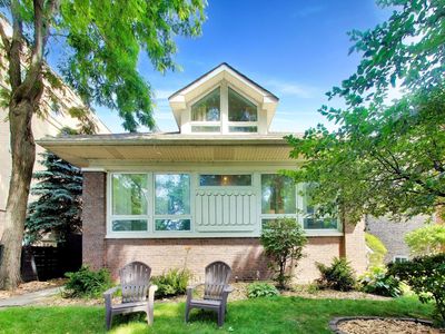 2012 W Estes Ave, Chicago, IL, 60645