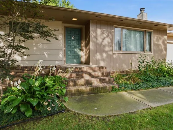 3110 11th Ave, Kearney, NE 68845