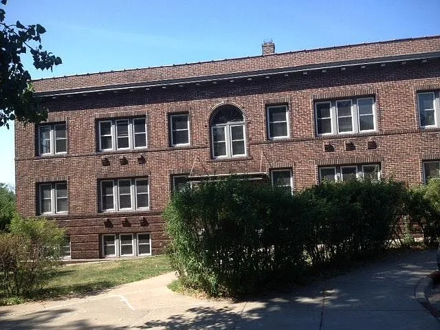 Front of building at dead end street