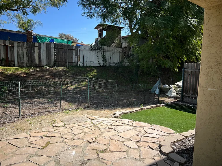 120 Avenida Las Brisas #B — Photo 22