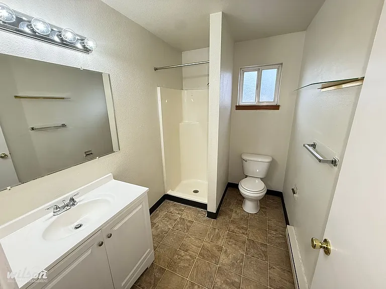808 S 2nd Ave — Photo 8