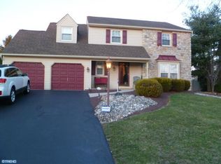 30 Black Pine Rd, Holland, PA 18966