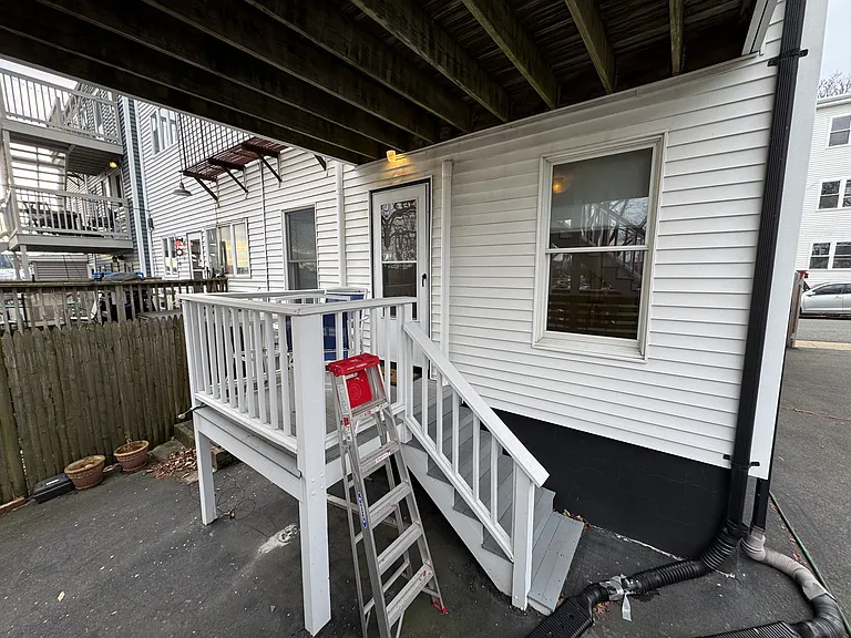 50 Jeffries St #2 — Photo 23