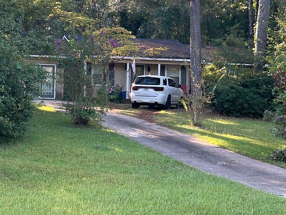 3rd image of 224 Cosby Dr