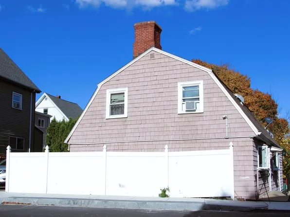 519 Ferry St, Everett, MA 02149