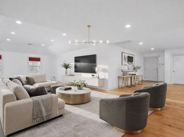 (undisclosed Address)