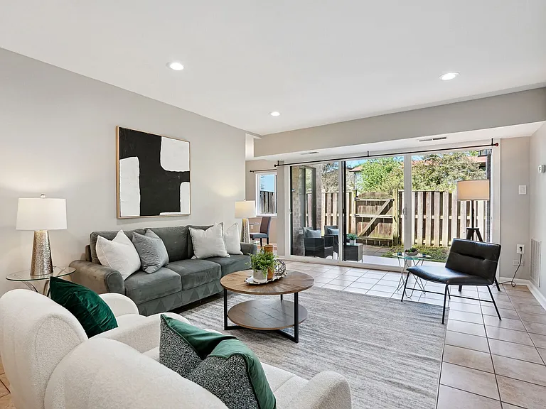 2842 Dover Ln #103 — Photo 1