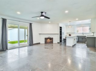 23813 Vanowen St, West Hills, CA 91307