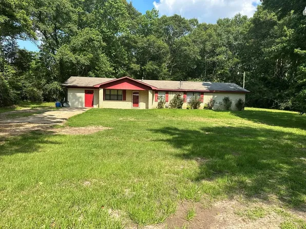 620 N Cherry St, McComb, MS 39648