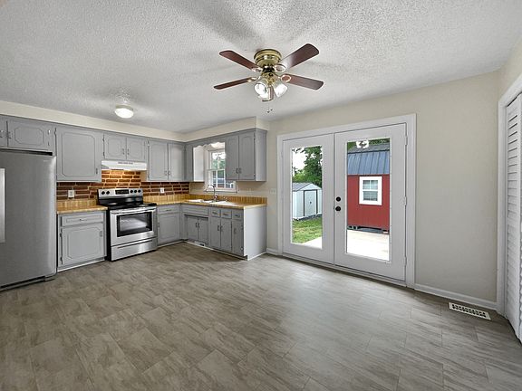 2nd image of 416 Bancroft Dr