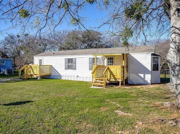 297 County Road 1723, Clifton, TX 76634