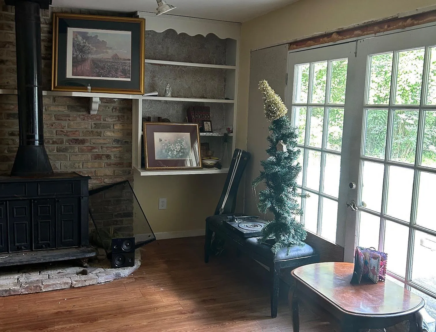 3 bed, 1250 sqft, $1,400 — Photo 3
