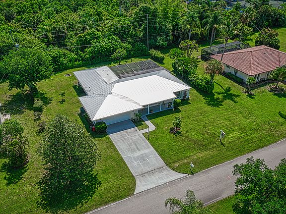 2nd image of 2433 NW Everglades Blvd