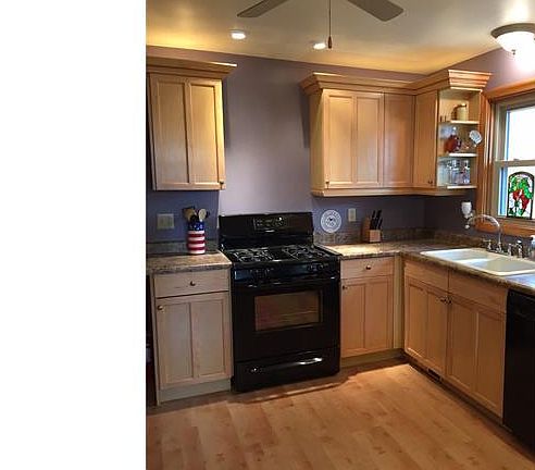 2nd image of 8468 Deer Creek Ln NE