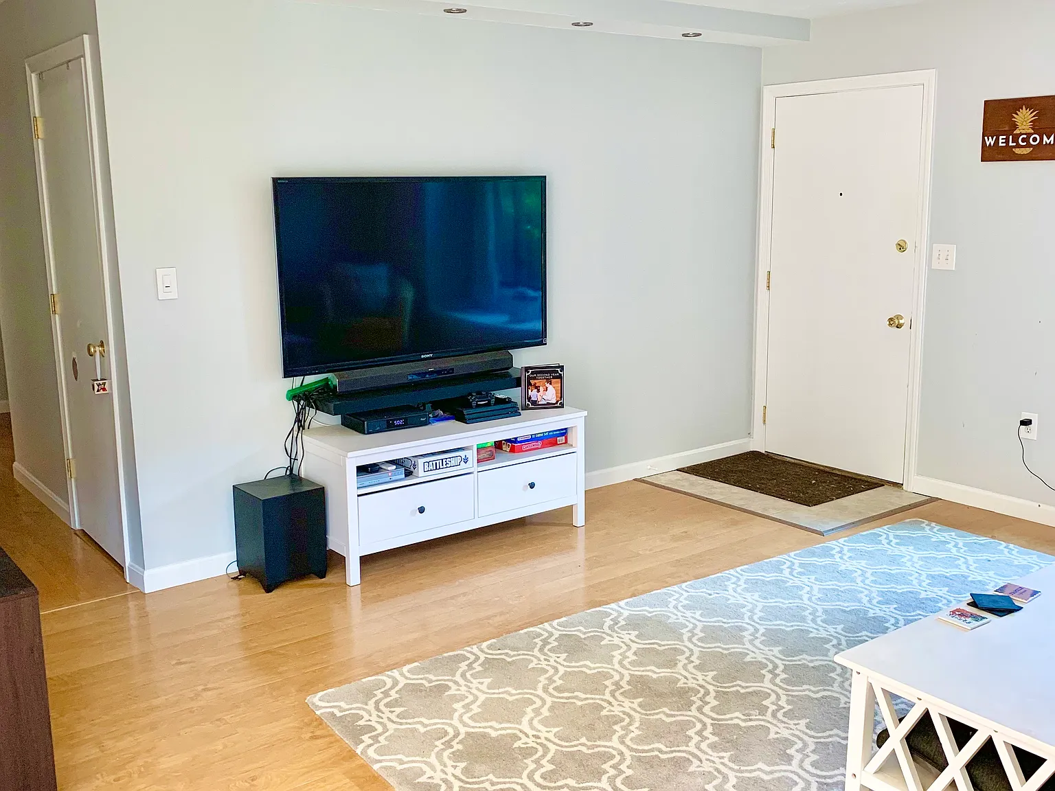 3 bed, 1200 sqft, $3,500 — Photo 4