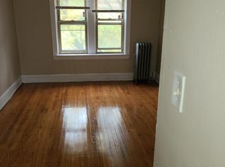 7408 S Chappel Ave #3, Chicago, IL 60649