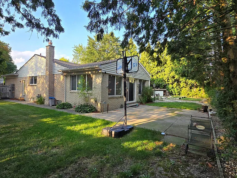 2310 Cumberland Dr — Photo 30
