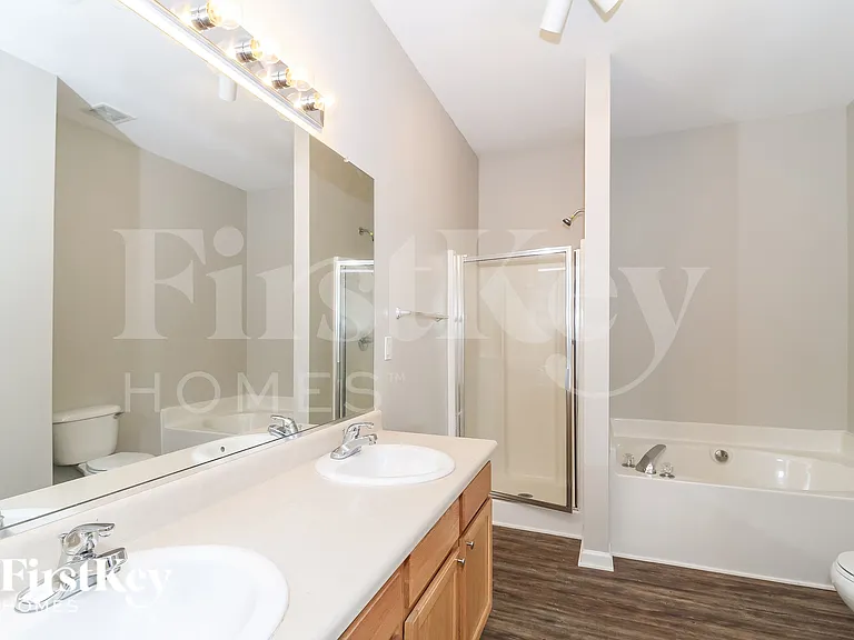 4630 Lauren Woods Ct — Photo 9