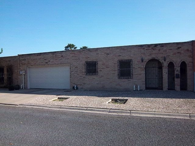 1st image of 701 W Kerria Ave