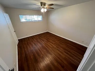 5002 Suburban Dr #A — Photo 11