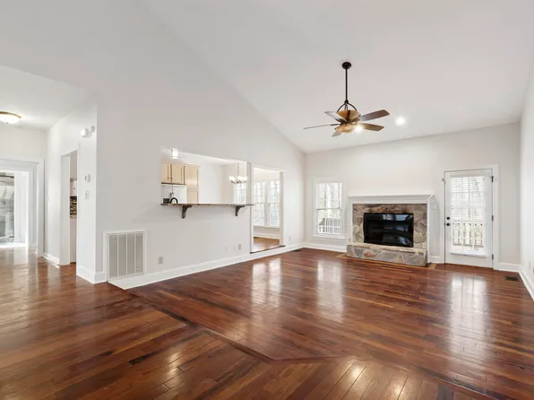 3428 Hardwood Dr, Apex, NC 27539