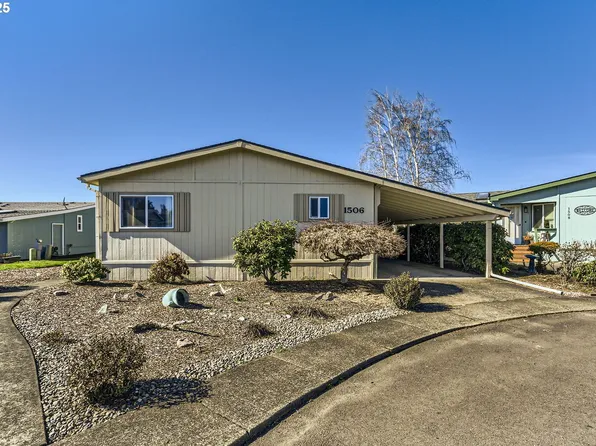 1506 Centennial Cir Space 120, Forest Grove, OR 97116