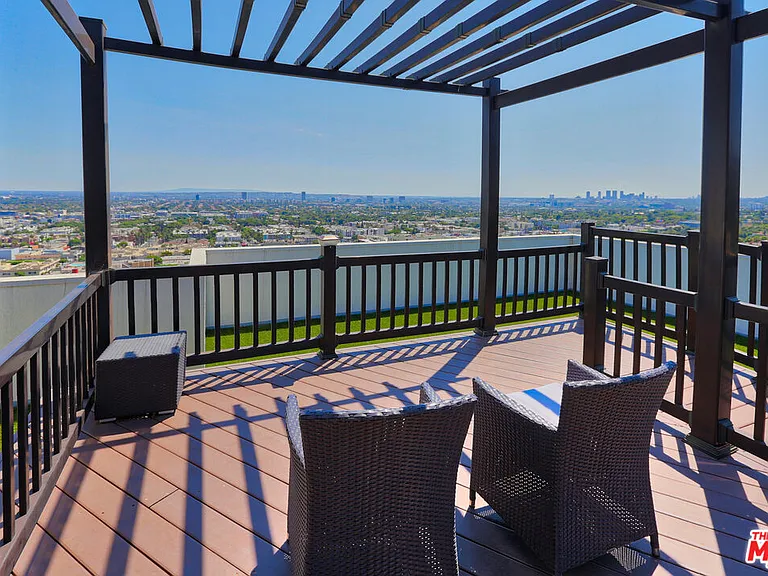 7250 Franklin Ave #1006 — Photo 19