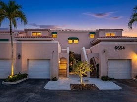 6654 Villa Sonrisa Dr, Boca Raton, FL