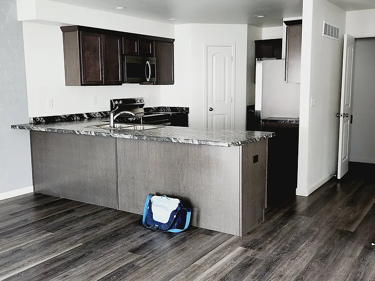 1560 Danny Pl — Photo 21