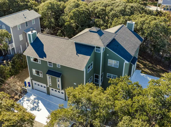 111 Cutlass Drive, Surf City, NC 28445
