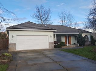 139 Spanish Bay Ct, Eagle Pt, OR 97524